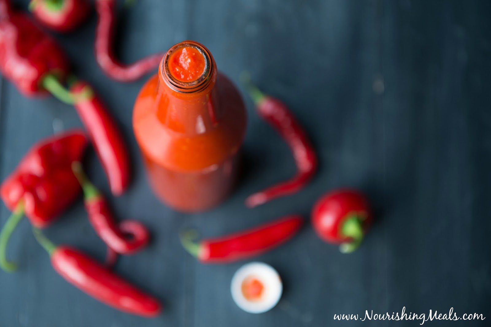 What is a good recipe for homemade hot pepper sauce?